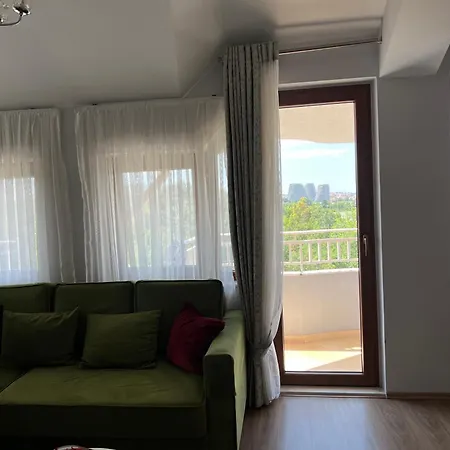 Artificial View * Tirana