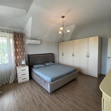 Artificial View Daire